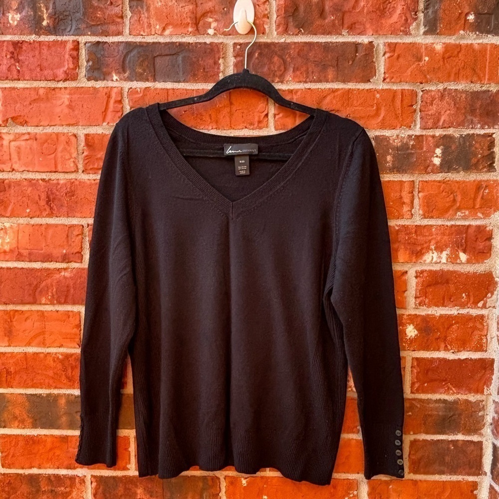 Lane Bryant Womens 18/20 Black Front V-Neck Button Sleeve Sweater